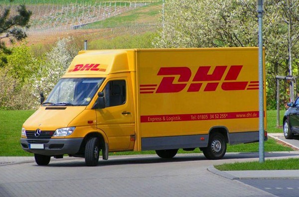 提供：深圳到（英國(guó)）國(guó)際快遞 國(guó)際空運(yùn)，DHL,FEDEX,UPS,一級(jí)代理，超低價(jià)，可月結(jié)